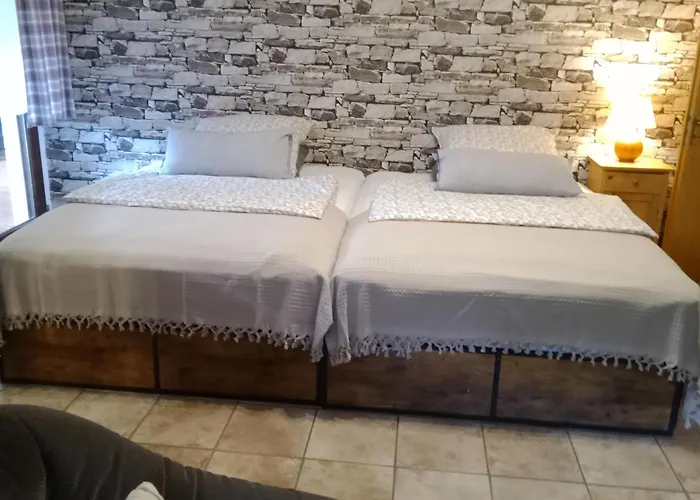 Eifelstube Апартаменты Langerwehe